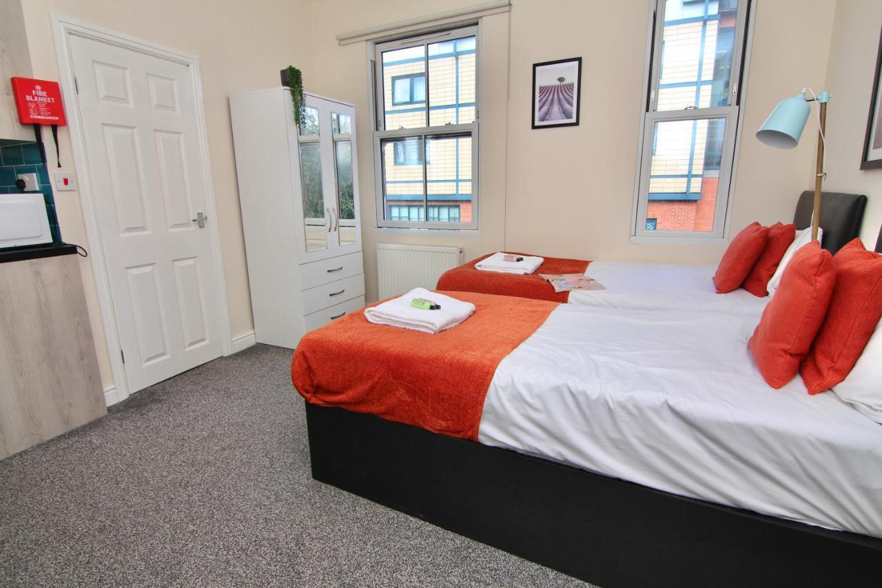 Lovely Twin Bed Studio Near Coventry Shopping Centre Екстер'єр фото